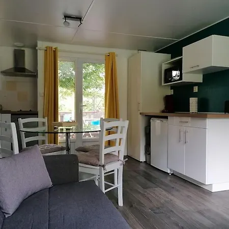 Chalet bois rénové dans camping 3 étoiles Chalet