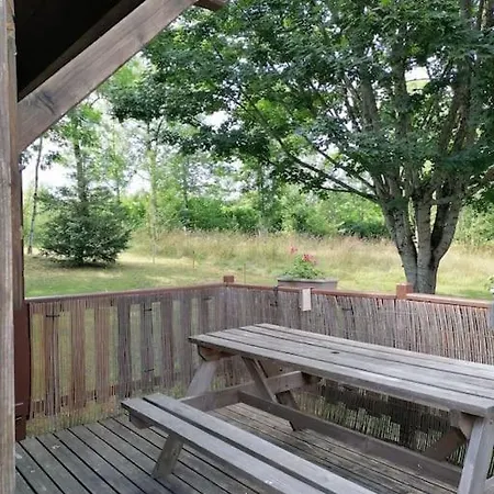 Chalet Chalet bois rénové dans camping 3 étoiles *