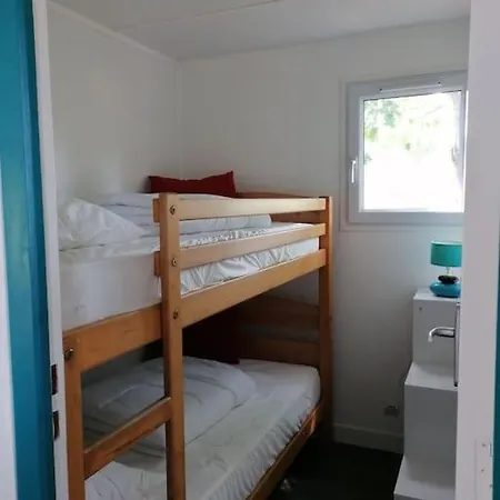 Chalet Chalet bois rénové dans camping 3 étoiles *