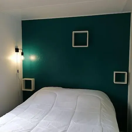 Chalet Chalet bois rénové dans camping 3 étoiles Thiviers